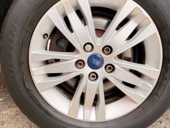 FORD S-MAX 2.0 TDCi 140 Zetec 5dr Powershift