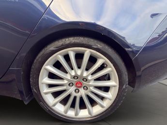 JAGUAR XE 2.0d [180] Portfolio 4dr Auto AWD