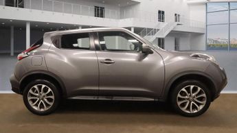 NISSAN JUKE 1.6 Tekna 5dr Xtronic ++ INTERIOR PK / NAV / CAMERA / LEATHER / 