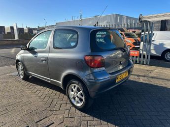 TOYOTA YARIS 1.3 VVT-i Colour Collection 3dr