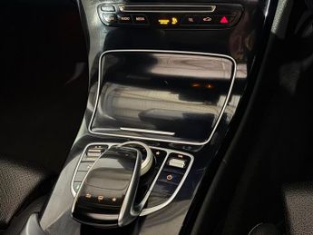 MERCEDES-BENZ C CLASS C220d AMG Line Premium Plus 4dr Auto