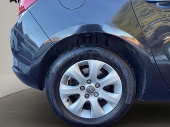 VAUXHALL ASTRA 1.6 CDTi 16V ecoFLEX 136 Design 5dr