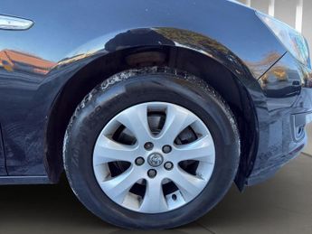 VAUXHALL ASTRA 1.6 CDTi 16V ecoFLEX 136 Design 5dr