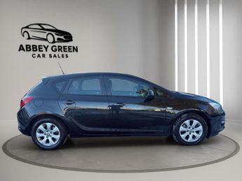 VAUXHALL ASTRA 1.6 CDTi 16V ecoFLEX 136 Design 5dr