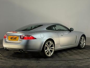 JAGUAR XK 4.2 V8 2dr Auto