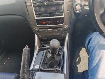 LEXUS IS 220d 4dr