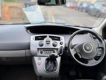 RENAULT SCENIC 2.0 VVT Dynamique S 5dr Auto