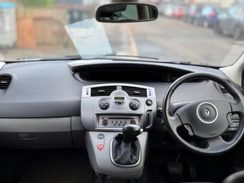 RENAULT SCENIC 2.0 VVT Dynamique S 5dr Auto