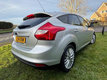 FORD FOCUS 1.6 125 Zetec 5dr Powershift