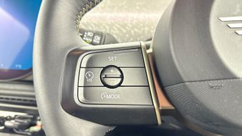 MINI ELECTRIC COOPER E 40.7kWh Exclusive Hatchback 3dr Electric Auto (184 ps)