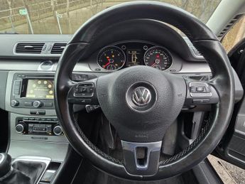 VOLKSWAGEN PASSAT 2.0 TDI 170 Bluemotion Tech Sport 4dr