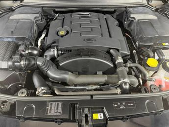 LAND ROVER DISCOVERY 3.0 SDV6 255 HSE 5dr Auto