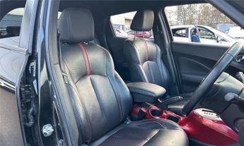 NISSAN JUKE 1.6 Tekna 5dr Xtronic ++ INTERIOR PK / NAV / CAMERA / LEATHER ++