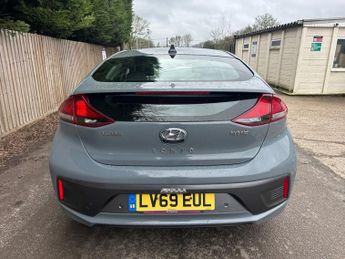 HYUNDAI IONIQ 1.6 GDi Hybrid SE Connect 5dr DCT