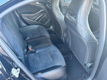 MERCEDES-BENZ A-CLASS A220 CDI AMG Sport Auto