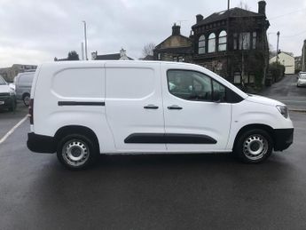 VAUXHALL COMBO 2300 1.5 Turbo D 100ps H1 Edition Van