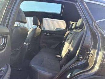 NISSAN QASHQAI 1.2 DiG-T N-Vision 5dr Xtronic ++ PANROOF / NAV / CAMERA / ULEZ 