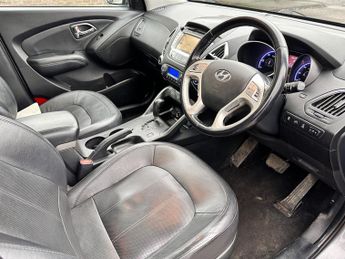 HYUNDAI IX35 2.0 CRDi Premium 5dr Auto