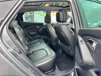 HYUNDAI IX35 2.0 CRDi Premium 5dr Auto