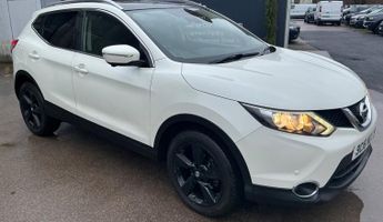 Nissan Qashqai 1.5 dCi N-Connecta 5dr ++ PANROOF / NAV / 20 TAX / ULEZ / CAMERA