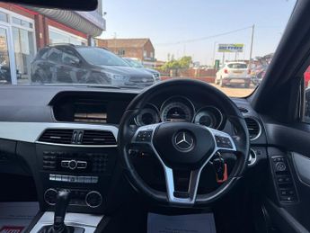 MERCEDES-BENZ C CLASS C250 CDI BlueEFFICIENCY AMG Sport 4dr Auto ++ NAV / LEATHER / CA