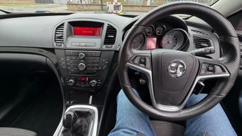 VAUXHALL INSIGNIA 2.0 CDTi SRi 5dr