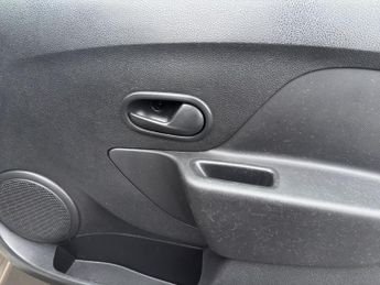 DACIA SANDERO 1.2 16V Ambiance 5dr