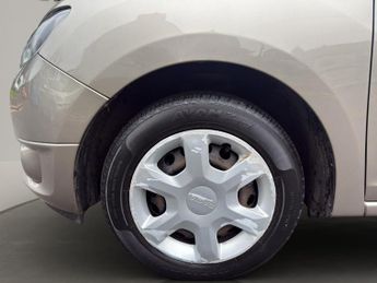 DACIA SANDERO 1.2 16V Ambiance 5dr
