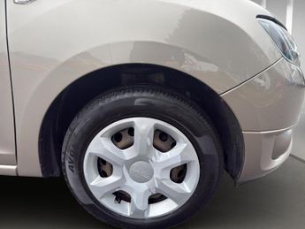 DACIA SANDERO 1.2 16V Ambiance 5dr