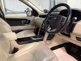 LAND ROVER DISCOVERY SPORT 2.0 TD4 180 HSE Luxury 5dr Auto