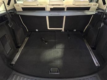 LAND ROVER DISCOVERY SPORT 2.0 TD4 180 HSE Luxury 5dr Auto