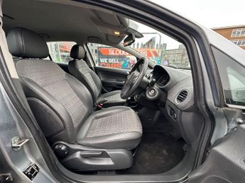 VAUXHALL CORSA 1.4 SE 5dr Auto