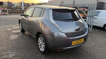 NISSAN LEAF 80kW Acenta 24kWh 5dr Auto