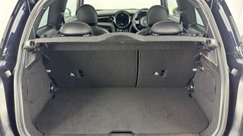 MINI ELECTRIC HATCH Cooper SE 32.6kWh Level 3 Hatchback 3dr Electric Auto (184 ps)