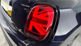 MINI ELECTRIC HATCH Cooper SE 32.6kWh Level 3 Hatchback 3dr Electric Auto (184 ps)