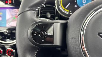 MINI ELECTRIC HATCH Cooper SE 32.6kWh Level 3 Hatchback 3dr Electric Auto (184 ps)