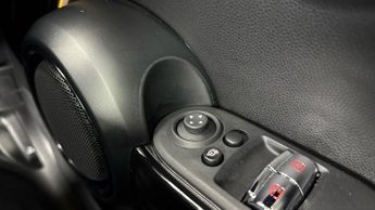 MINI ELECTRIC HATCH Cooper SE 32.6kWh Level 3 Hatchback 3dr Electric Auto (184 ps)