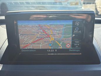 AUDI Q3 1.4T FSI S Line Edition 5dr S Tronic ++ SAT NAV / ULEZ / I9 INCH