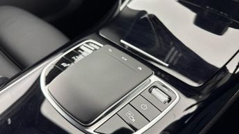 MERCEDES-BENZ EQC EQC 400 80kWh AMG Line SUV 5dr Electric Auto 4MATIC (408 ps)