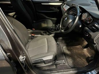 BMW 2 SERIES 218i SE 5dr Step Auto