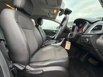 VAUXHALL ASTRA 2.0 CDTi 16V SE 5dr Auto