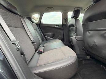 VAUXHALL ASTRA 2.0 CDTi 16V SE 5dr Auto