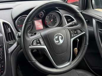 VAUXHALL ASTRA 2.0 CDTi 16V SE 5dr Auto