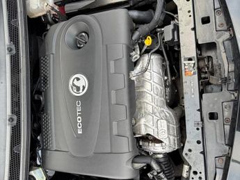 VAUXHALL ASTRA 2.0 CDTi 16V SE 5dr Auto