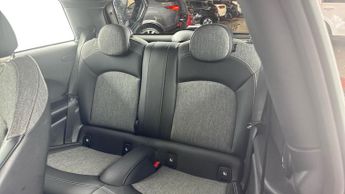 MINI ELECTRIC HATCH Cooper SE 32.6kWh Level 2 Hatchback 3dr Electric Auto (184 ps)