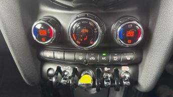 MINI ELECTRIC HATCH Cooper SE 32.6kWh Level 2 Hatchback 3dr Electric Auto (184 ps)