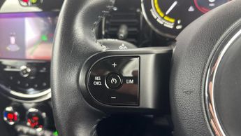 MINI ELECTRIC HATCH Cooper SE 32.6kWh Level 2 Hatchback 3dr Electric Auto (184 ps)