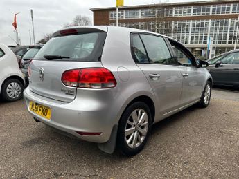 VOLKSWAGEN GOLF 2.0 TDi 140 BlueMotion Tech Match 5dr