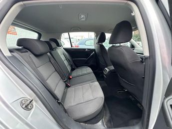 VOLKSWAGEN GOLF 2.0 TDi 140 BlueMotion Tech Match 5dr