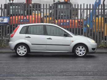 FORD FIESTA 1.6 Style 5dr Auto